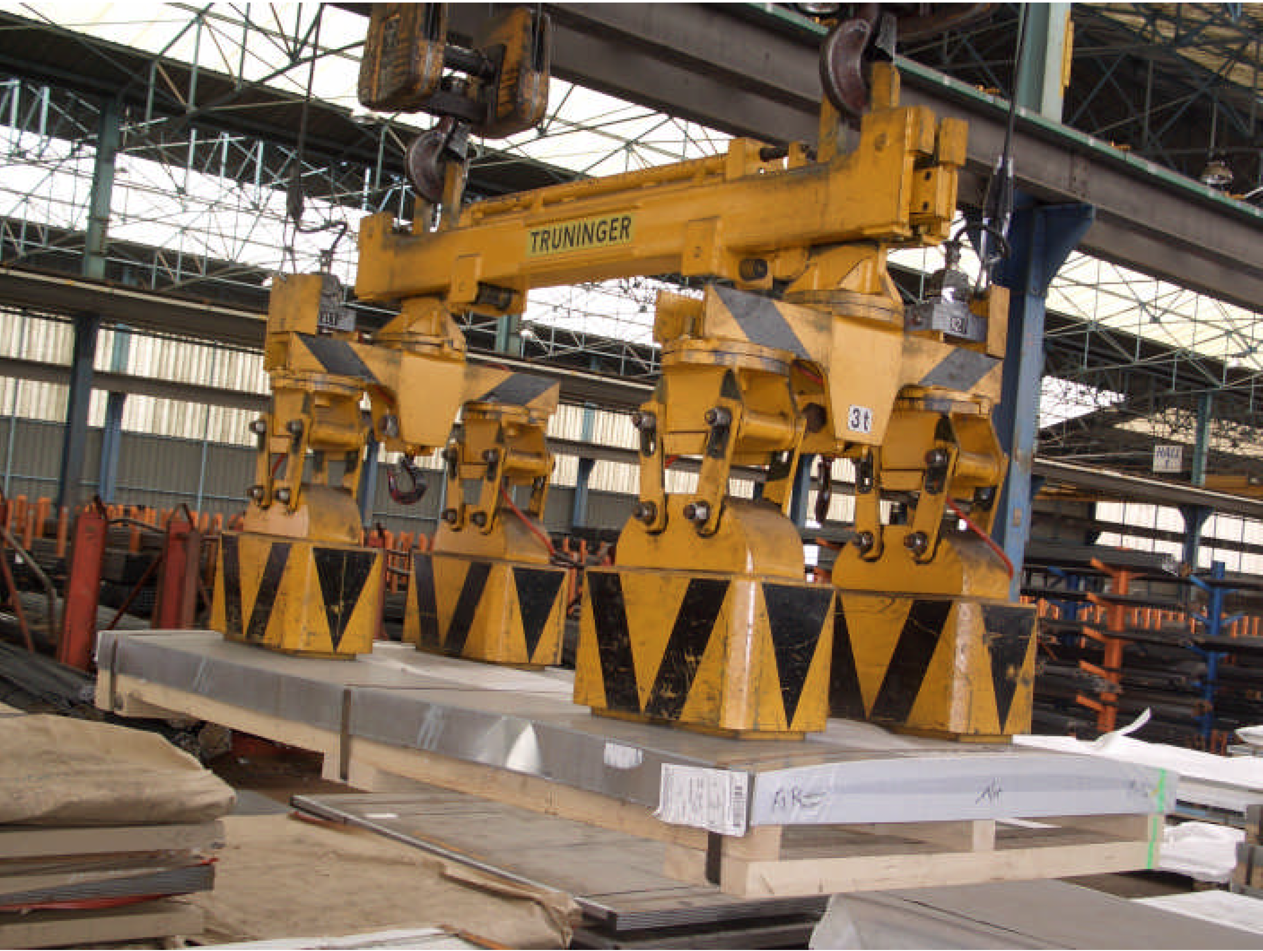 Large sheets being lifted using a passive telescope